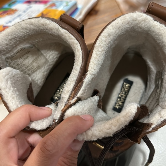 Michael Kors duck boots 🥾 leather upper and rubber sole - Picture 4 of 12